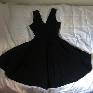 Black Haute Monde Dress!!